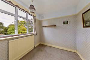 Bedroom- click for photo gallery